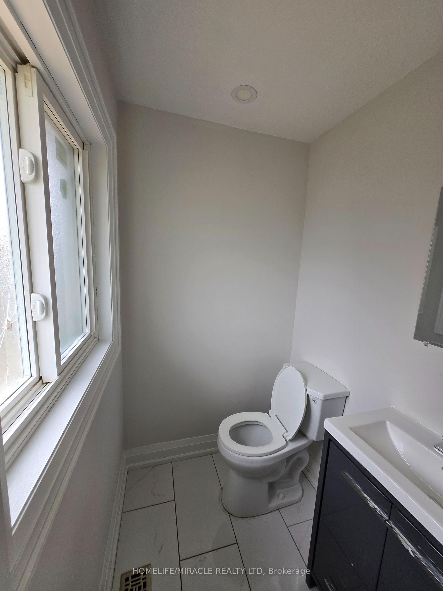 Photo 31 of 44 Staley Terrace, Scarborough, L'Amoreaux — HOMEH