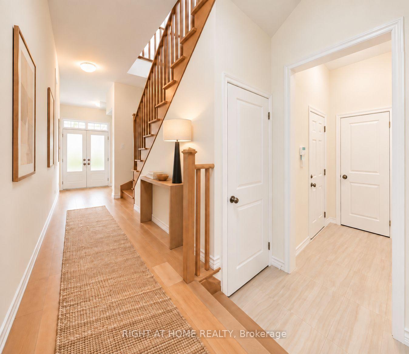 Photo 10 of 24 Singhampton Road, Vaughan, Kleinburg — HOMEH