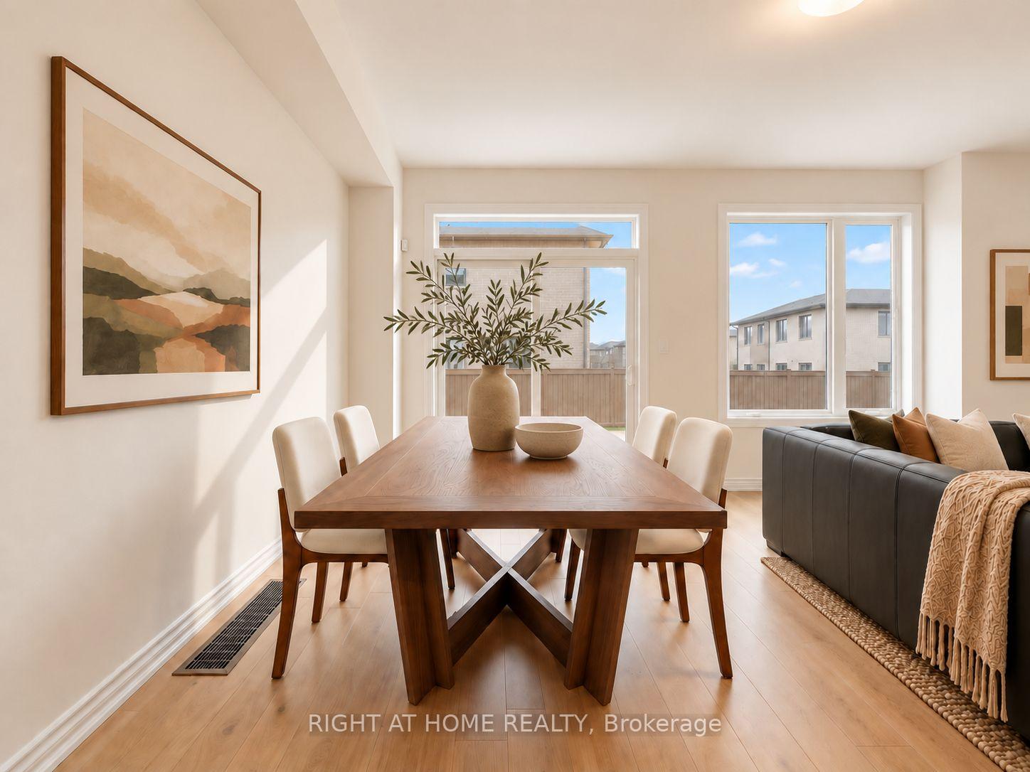 Photo 12 of 24 Singhampton Road, Vaughan, Kleinburg — HOMEH