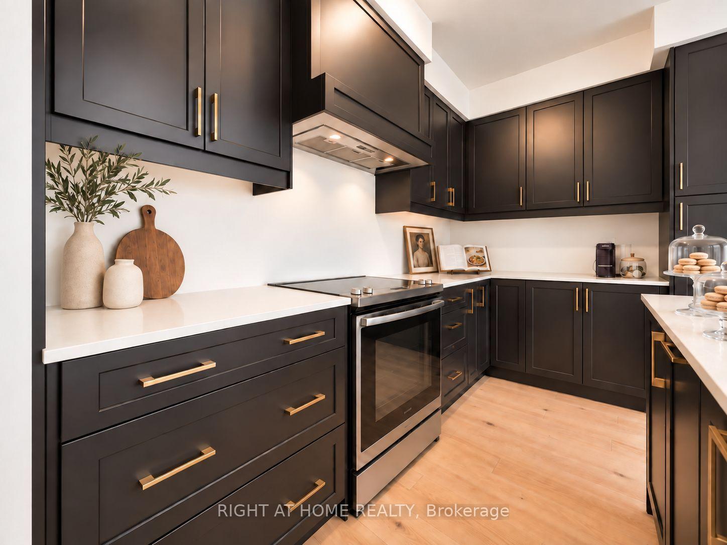 Photo 18 of 24 Singhampton Road, Vaughan, Kleinburg — HOMEH