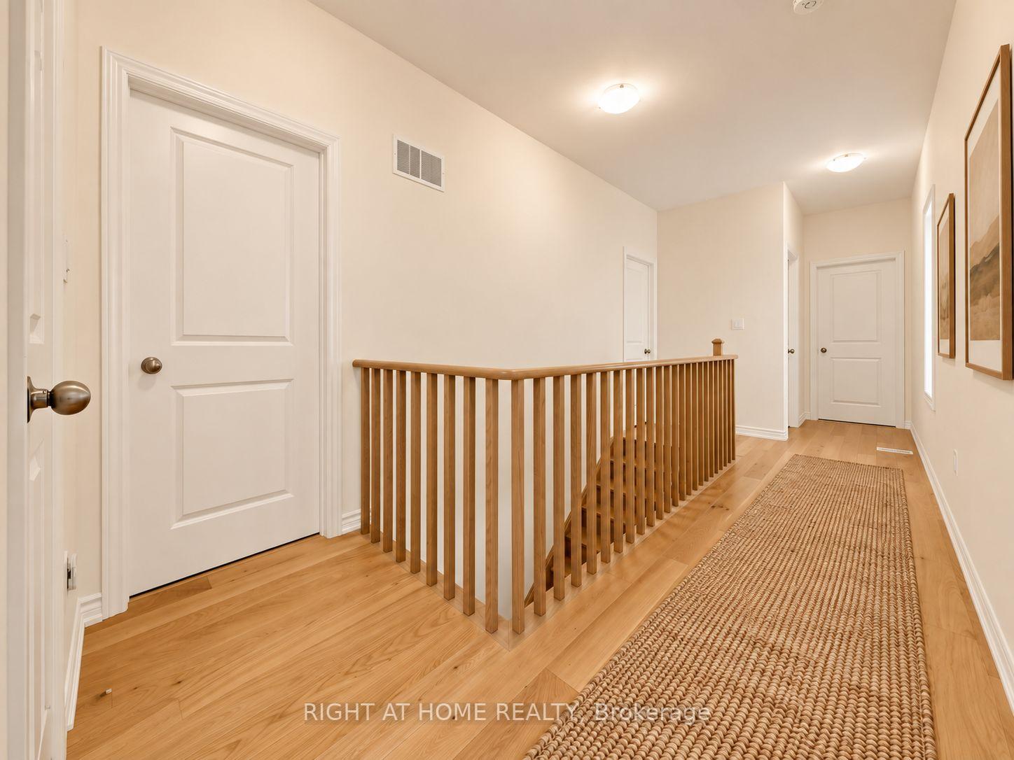 Photo 20 of 24 Singhampton Road, Vaughan, Kleinburg — HOMEH