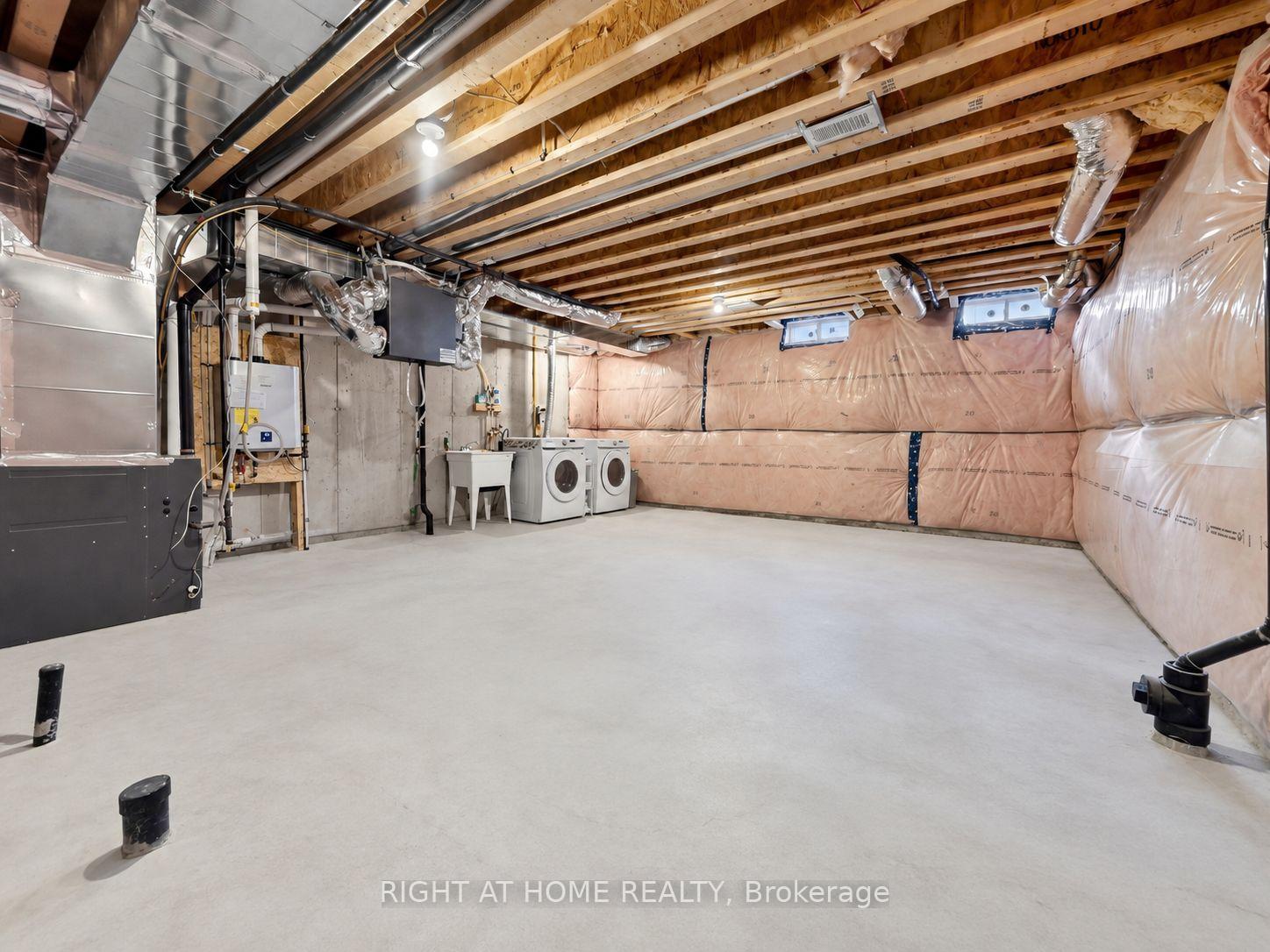 Photo 37 of 24 Singhampton Road, Vaughan, Kleinburg — HOMEH