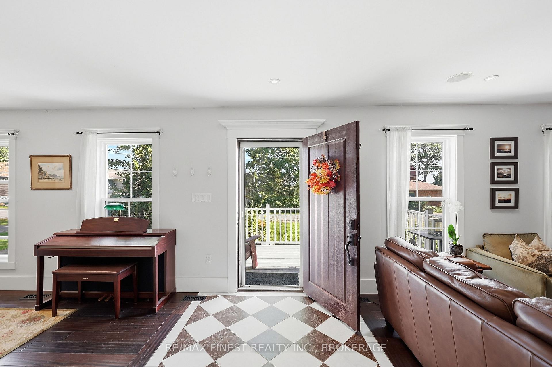 Photo 16 of 32 Rudd Avenue, Kingston, Kingston East (Incl CFB Kingston) — HOMEH