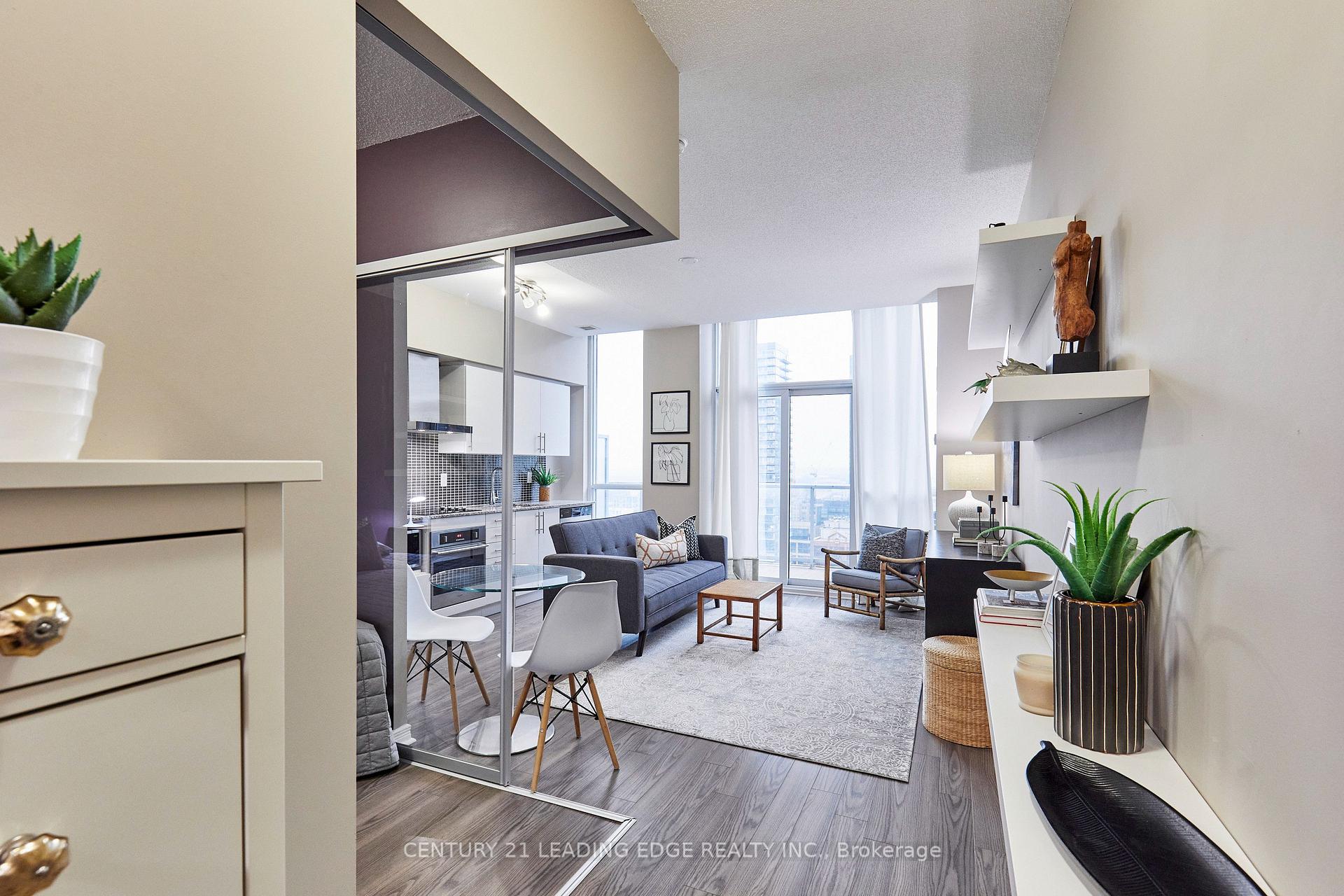Photo 4 of Unit PH08, 352 Front Street W, Toronto, Waterfront Communities — HOMEH