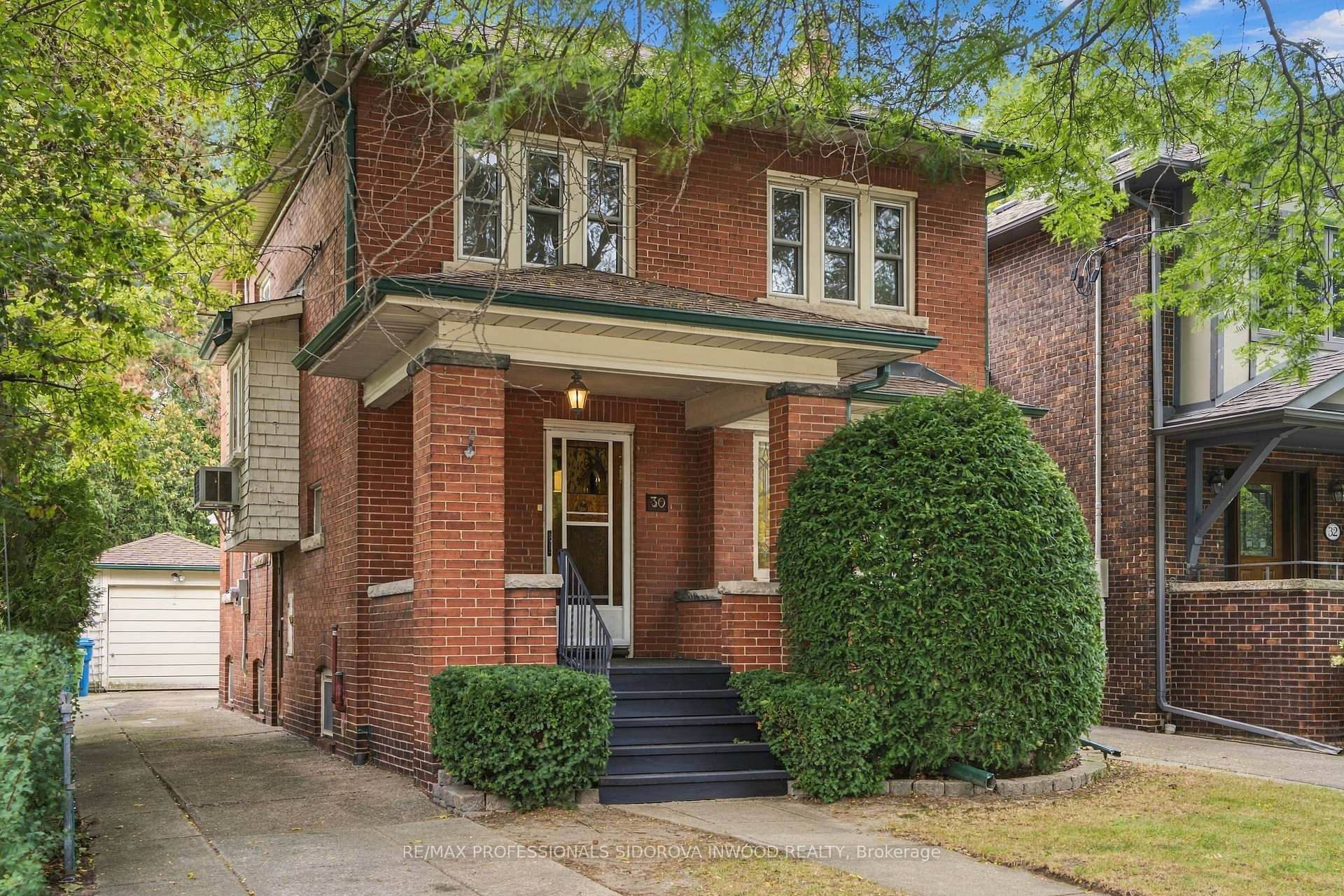 Photo 2 of 30 Brumell Avenue, Toronto, Lambton Baby Point — HOMEH