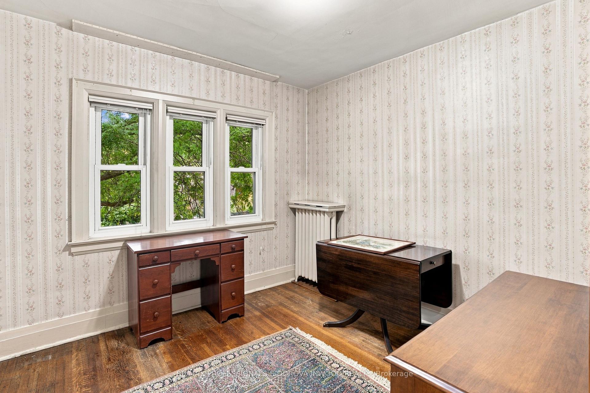Photo 13 of 30 Brumell Avenue, Toronto, Lambton Baby Point — HOMEH