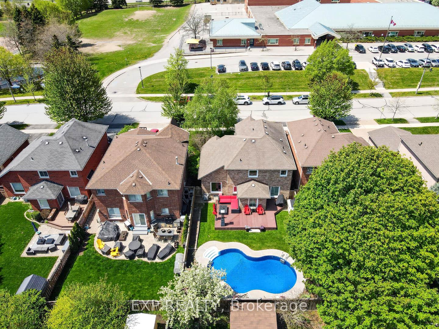 Photo 5 of 2345 Southcott Road, Pickering, Brock Ridge — HOMEH
