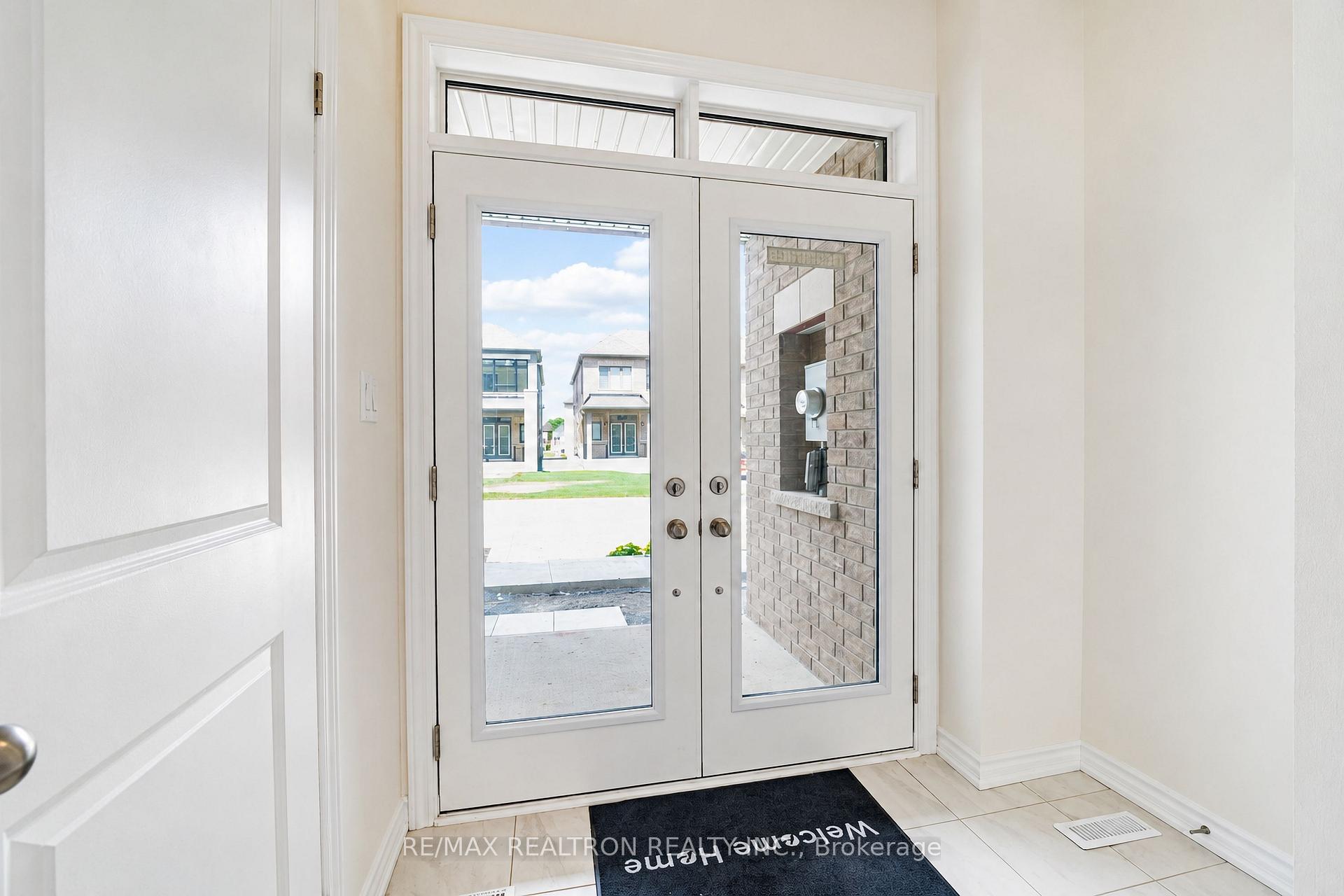 Photo 5 of 69 McGowan Drive, Whitby, Rural Whitby — HOMEH