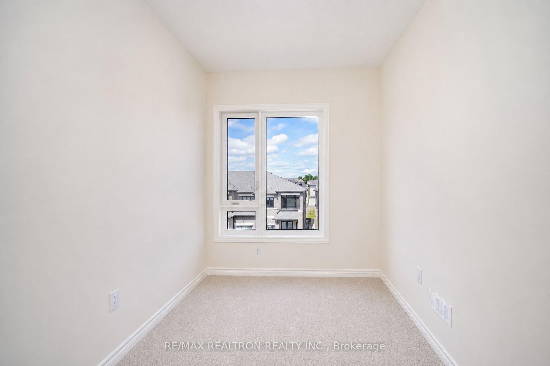 Photo 19 of 69 McGowan Drive, Whitby, Rural Whitby — HOMEH