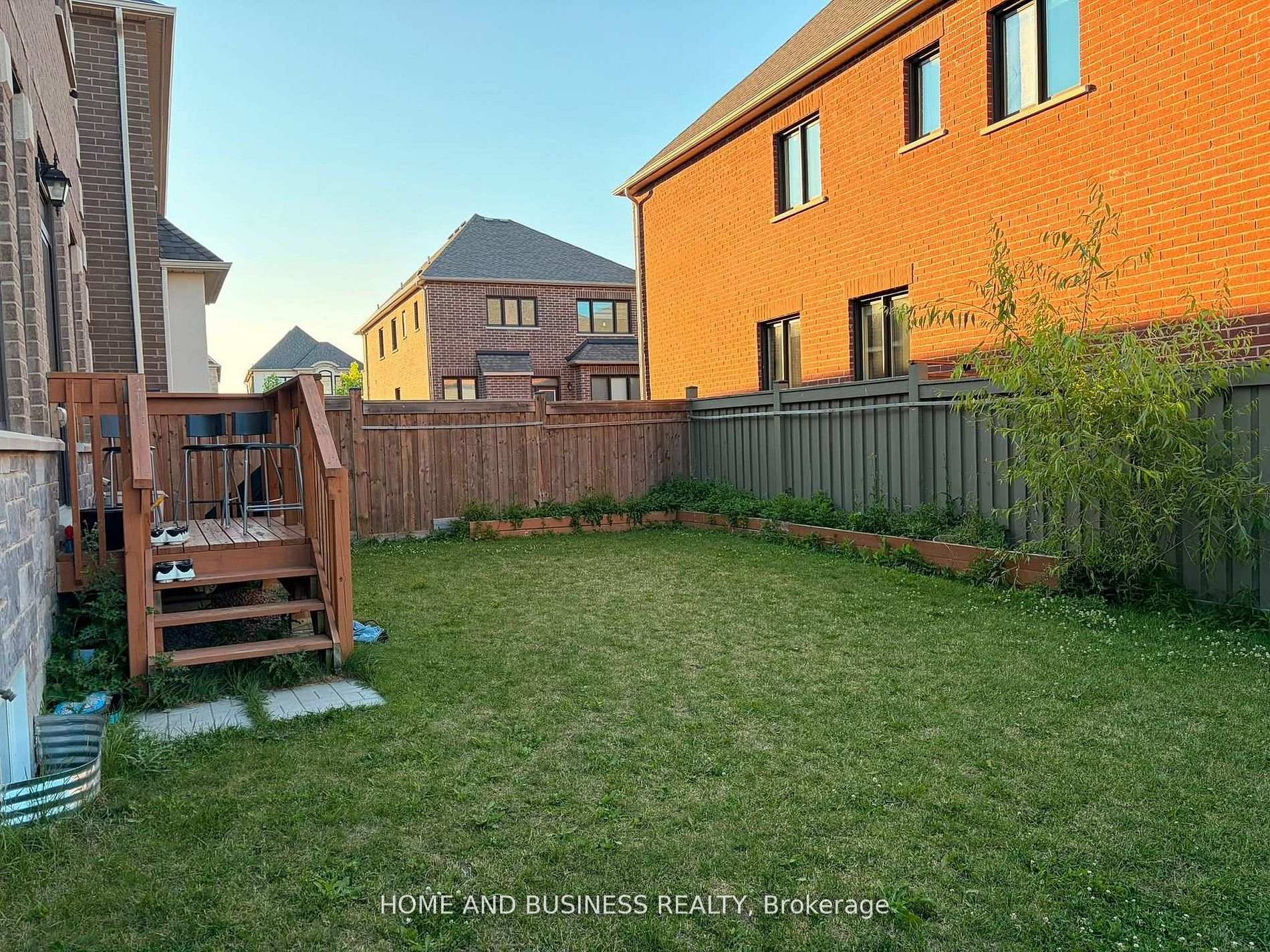 Photo 39 of 1275 Raspberry Terrace, Milton, Ford — HOMEH