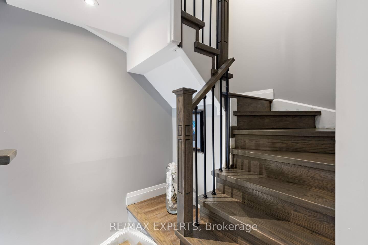 Photo 15 of Unit 44, 30 Turntable Crescent, Toronto, Dovercourt-Wallace Emerson-Junction — HOMEH