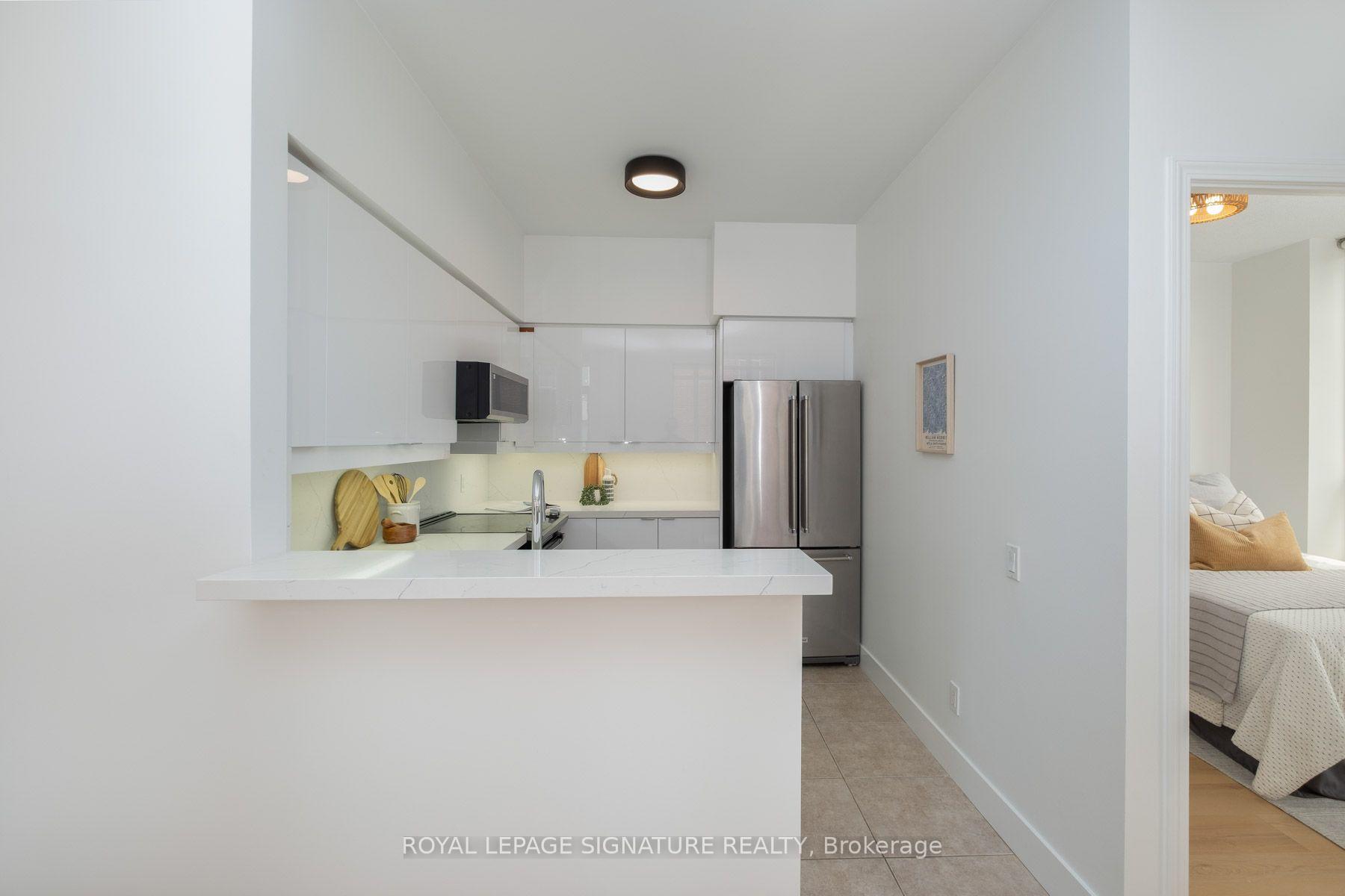 Photo 8 of Unit 308, 485 Rosewell Avenue, Toronto, Lawrence Park South — HOMEH