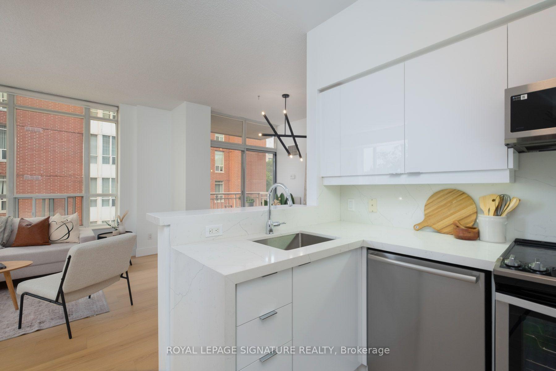 Photo 9 of Unit 308, 485 Rosewell Avenue, Toronto, Lawrence Park South — HOMEH