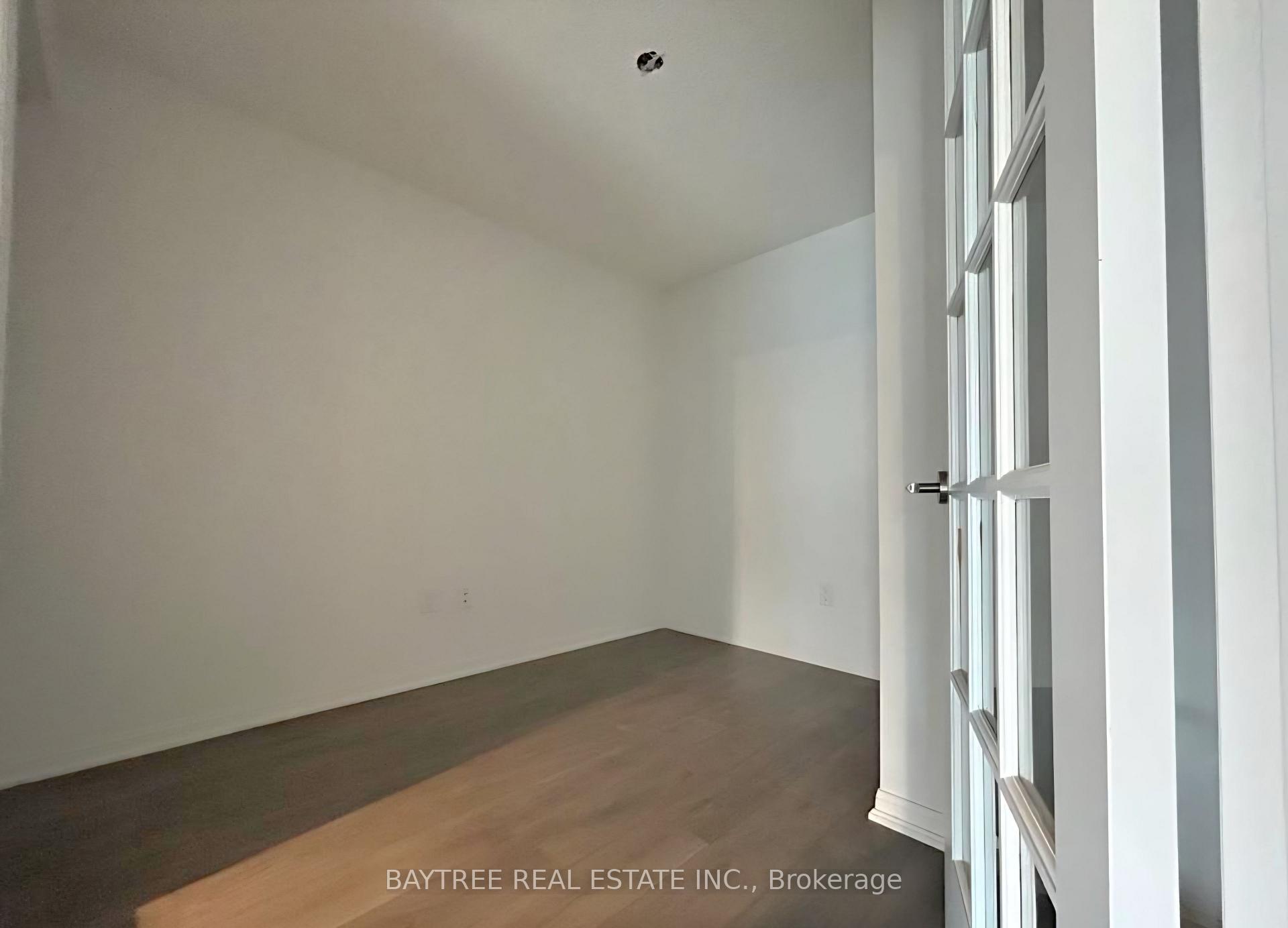 Photo 3 of Unit 1109, 400 Adelaide Street E, Toronto, Moss Park — HOMEH