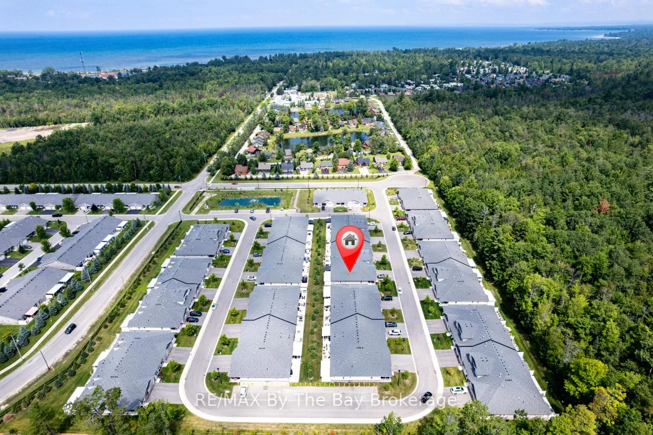 Photo 2 of 69 Ivy Crescent, Wasaga Beach — HOMEH
