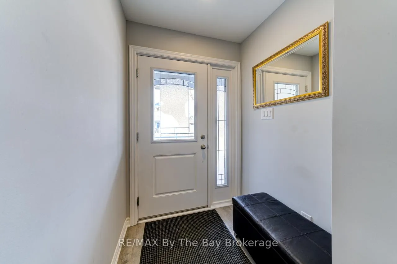 Photo 4 of 69 Ivy Crescent, Wasaga Beach — HOMEH