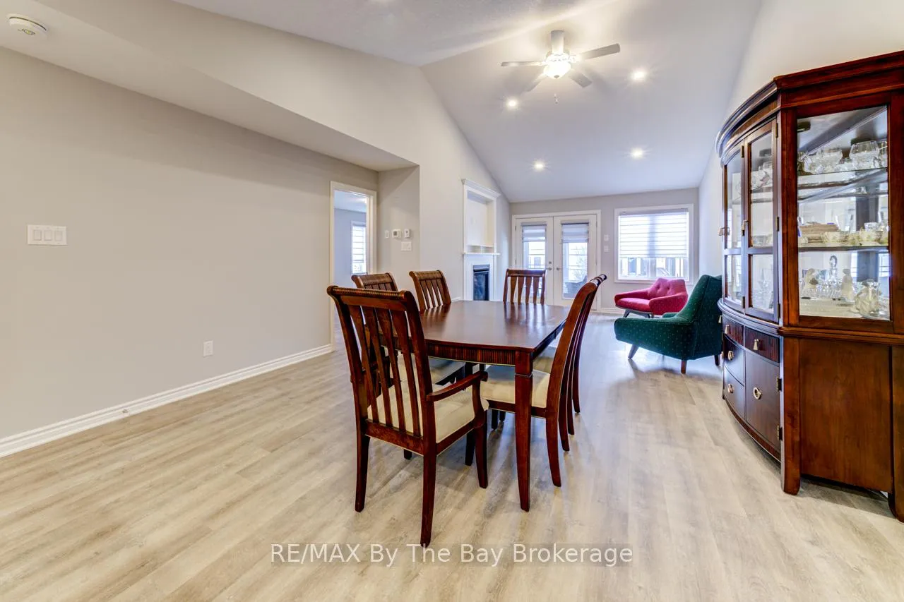 Photo 18 of 69 Ivy Crescent, Wasaga Beach — HOMEH