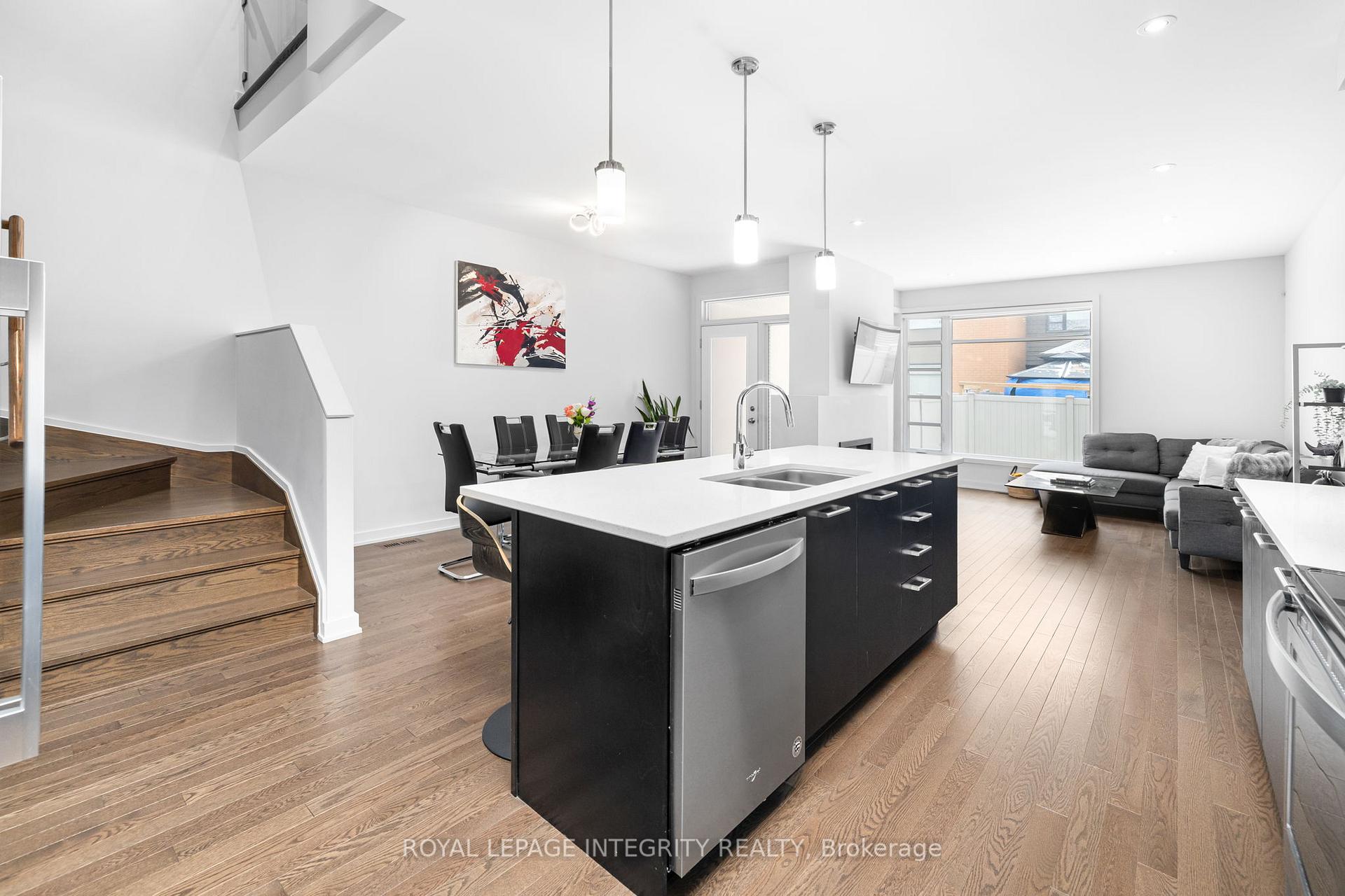 Photo 9 of 641 Odyssey Way, Ottawa, Leitrim — HOMEH