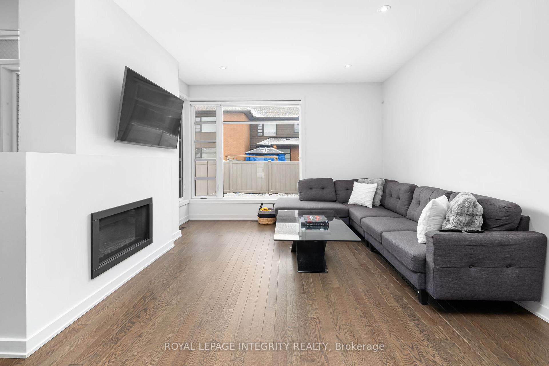 Photo 10 of 641 Odyssey Way, Ottawa, Leitrim — HOMEH