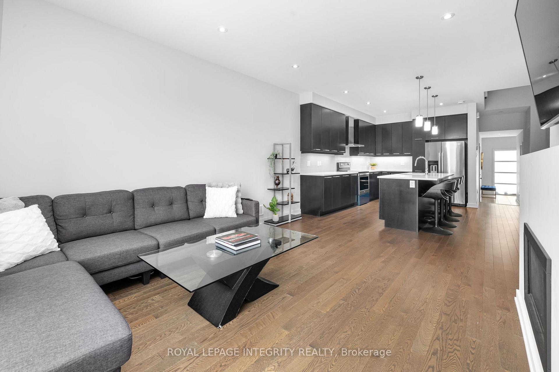 Photo 12 of 641 Odyssey Way, Ottawa, Leitrim — HOMEH