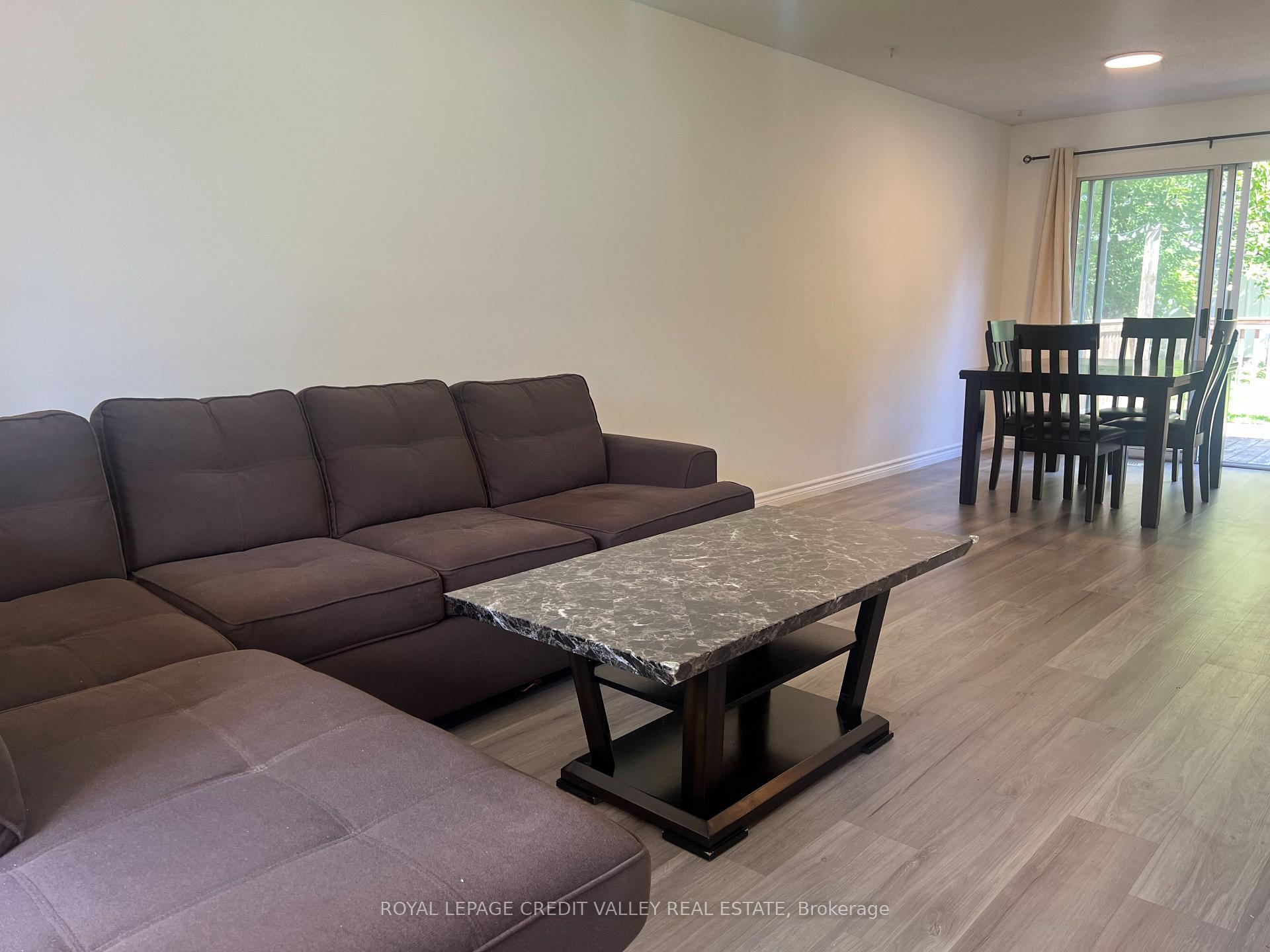 Photo 9 of 531 Camelot Drive, Oshawa, Eastdale — HOMEH