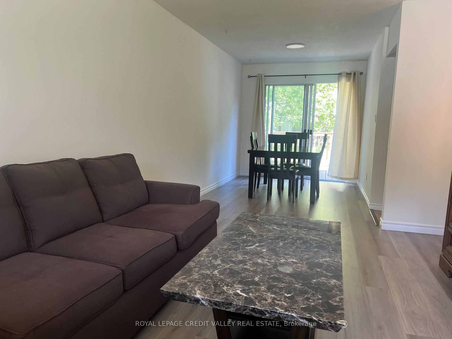 Photo 11 of 531 Camelot Drive, Oshawa, Eastdale — HOMEH