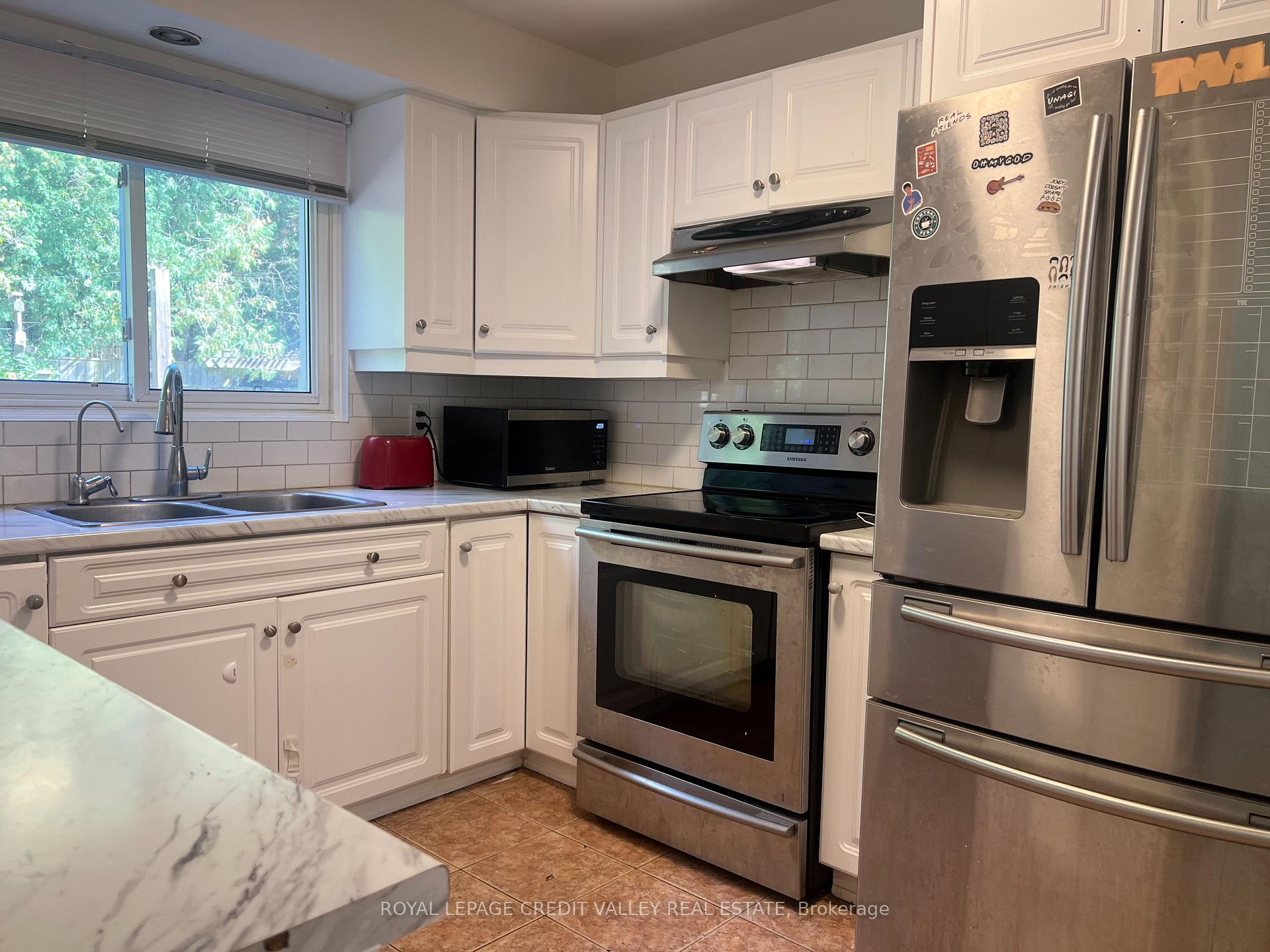 Photo 13 of 531 Camelot Drive, Oshawa, Eastdale — HOMEH