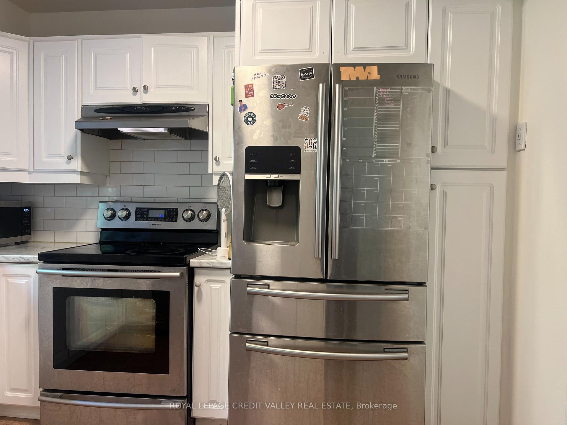 Photo 15 of 531 Camelot Drive, Oshawa, Eastdale — HOMEH