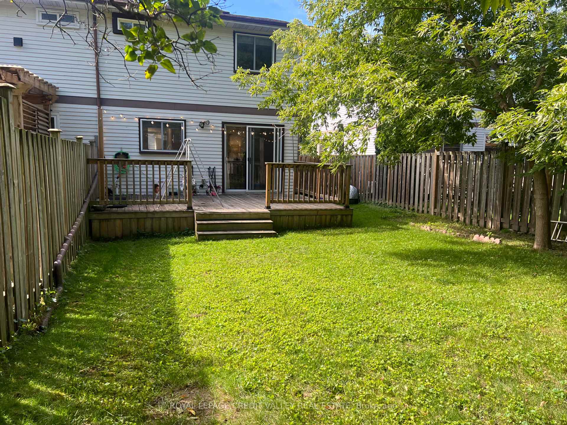 Photo 29 of 531 Camelot Drive, Oshawa, Eastdale — HOMEH