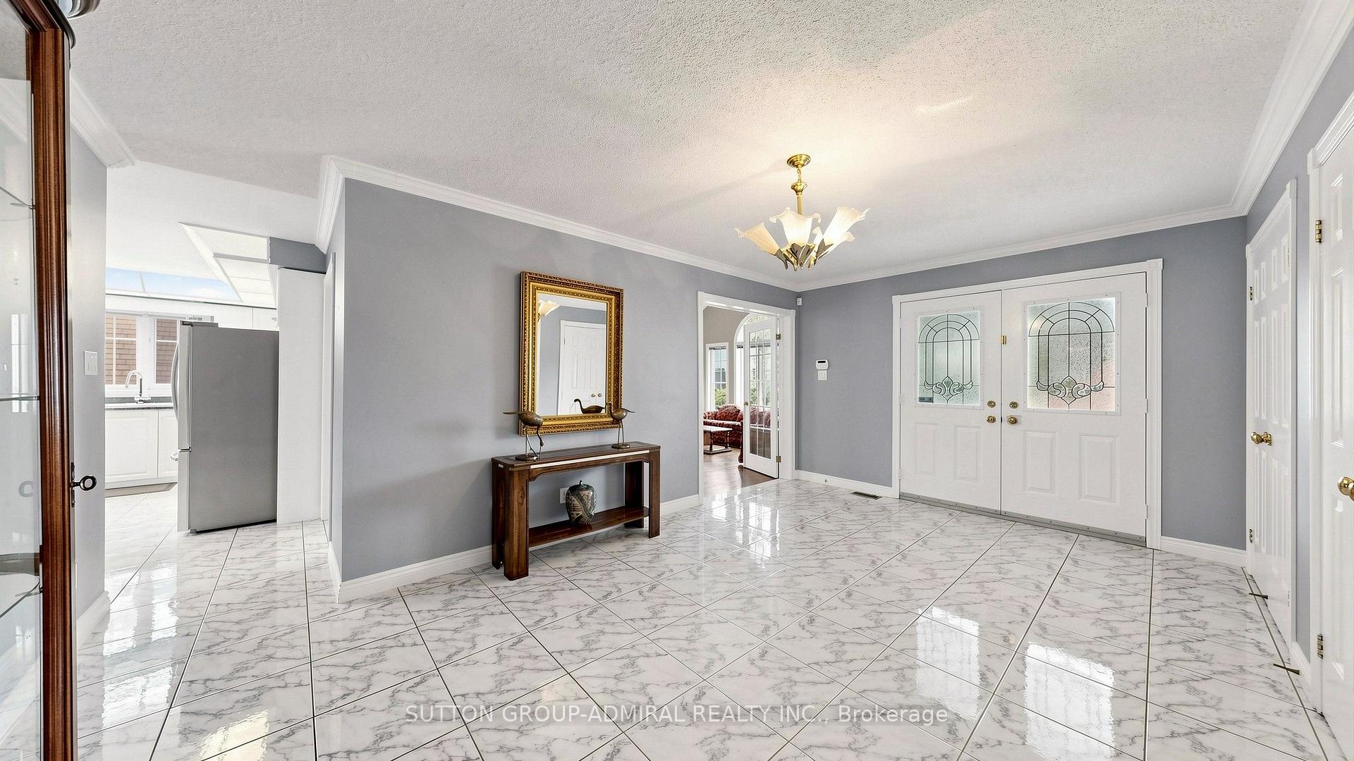 Photo 5 of 41 Captain Armstrong Lane, Markham, Sherwood-Amberglen — HOMEH