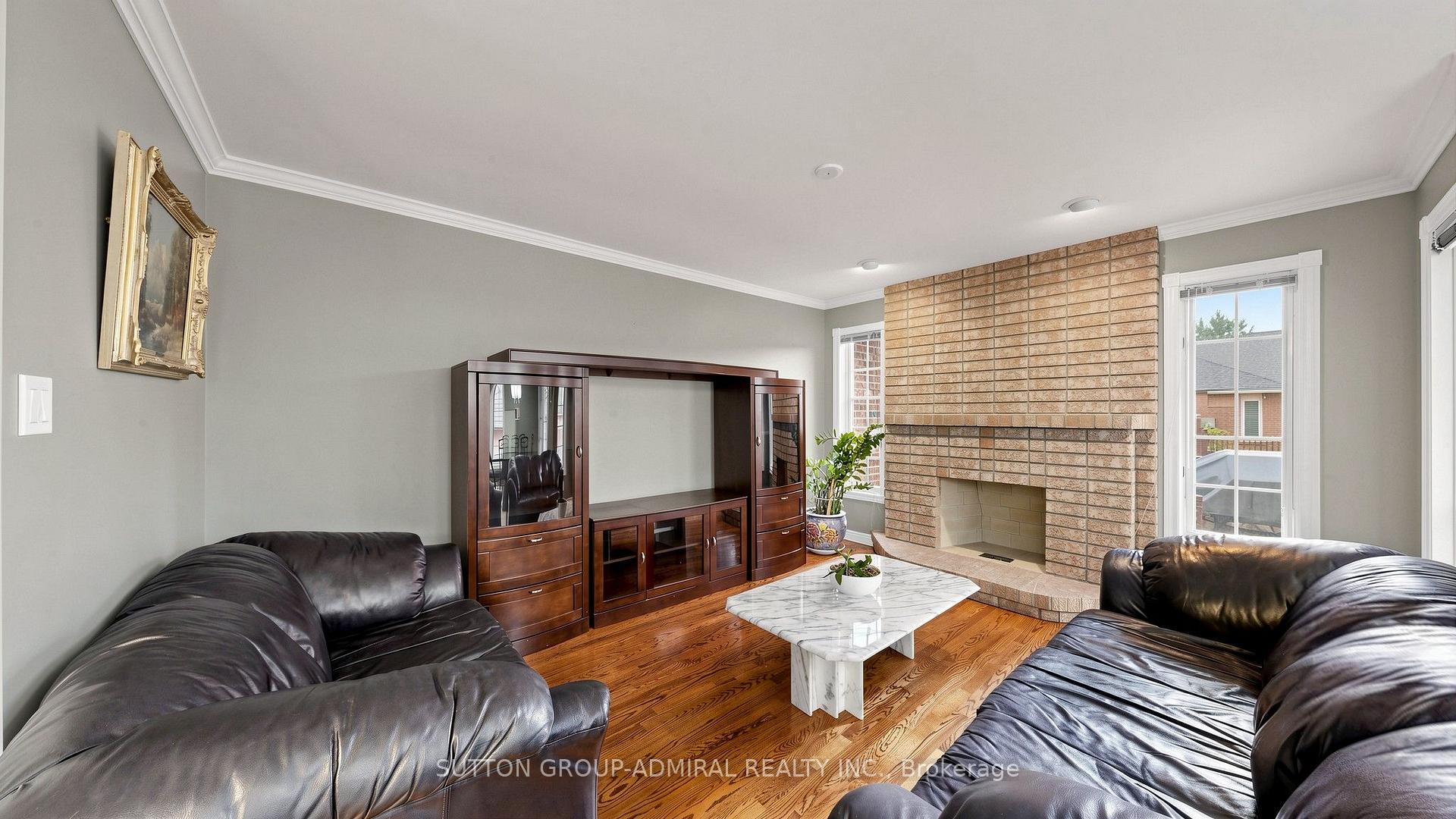 Photo 20 of 41 Captain Armstrong Lane, Markham, Sherwood-Amberglen — HOMEH