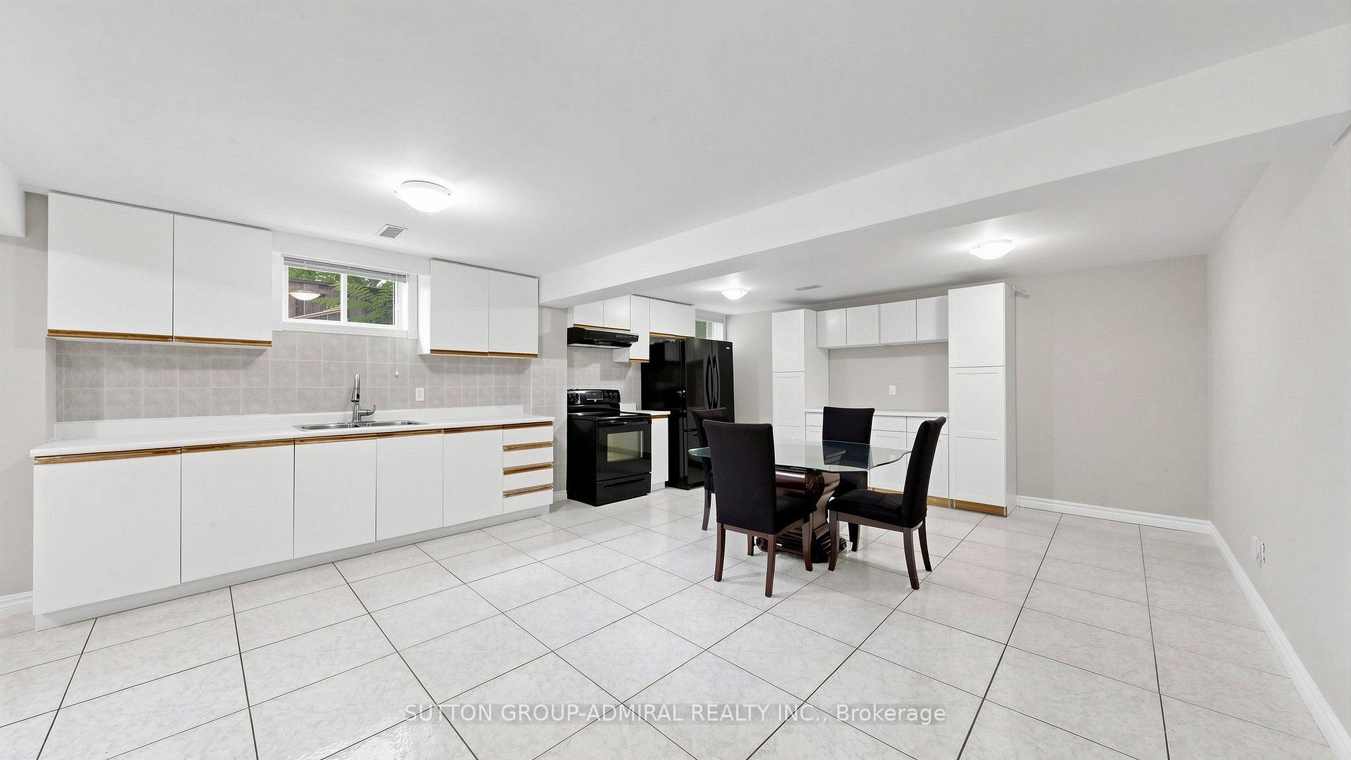 Photo 36 of 41 Captain Armstrong Lane, Markham, Sherwood-Amberglen — HOMEH