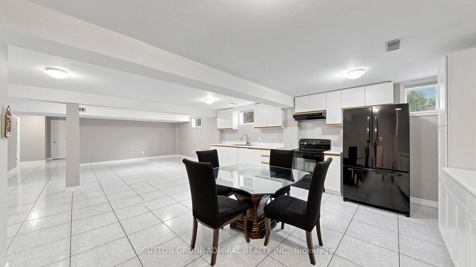 Photo 37 of 41 Captain Armstrong Lane, Markham, Sherwood-Amberglen — HOMEH