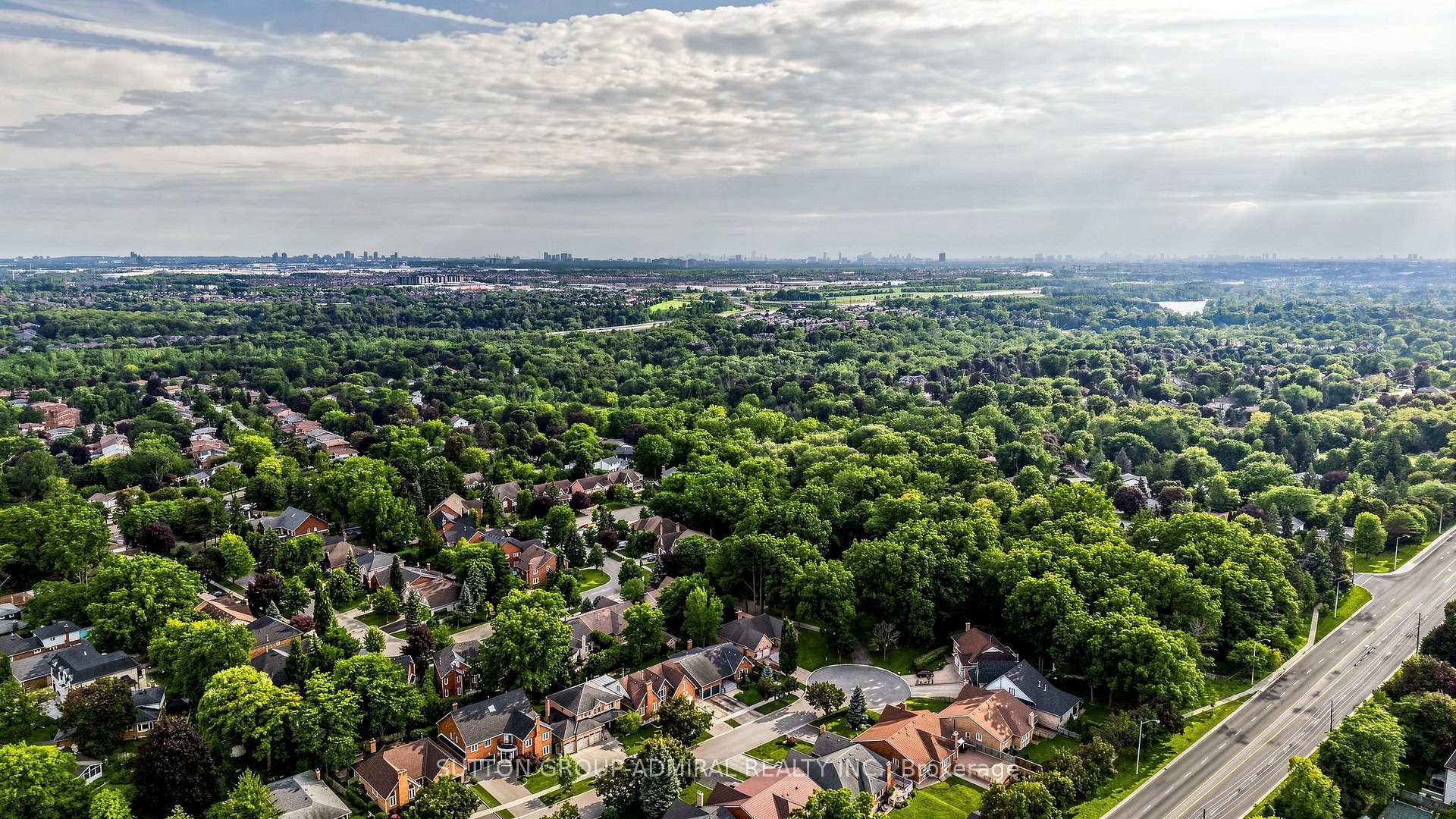 Photo 49 of 41 Captain Armstrong Lane, Markham, Sherwood-Amberglen — HOMEH