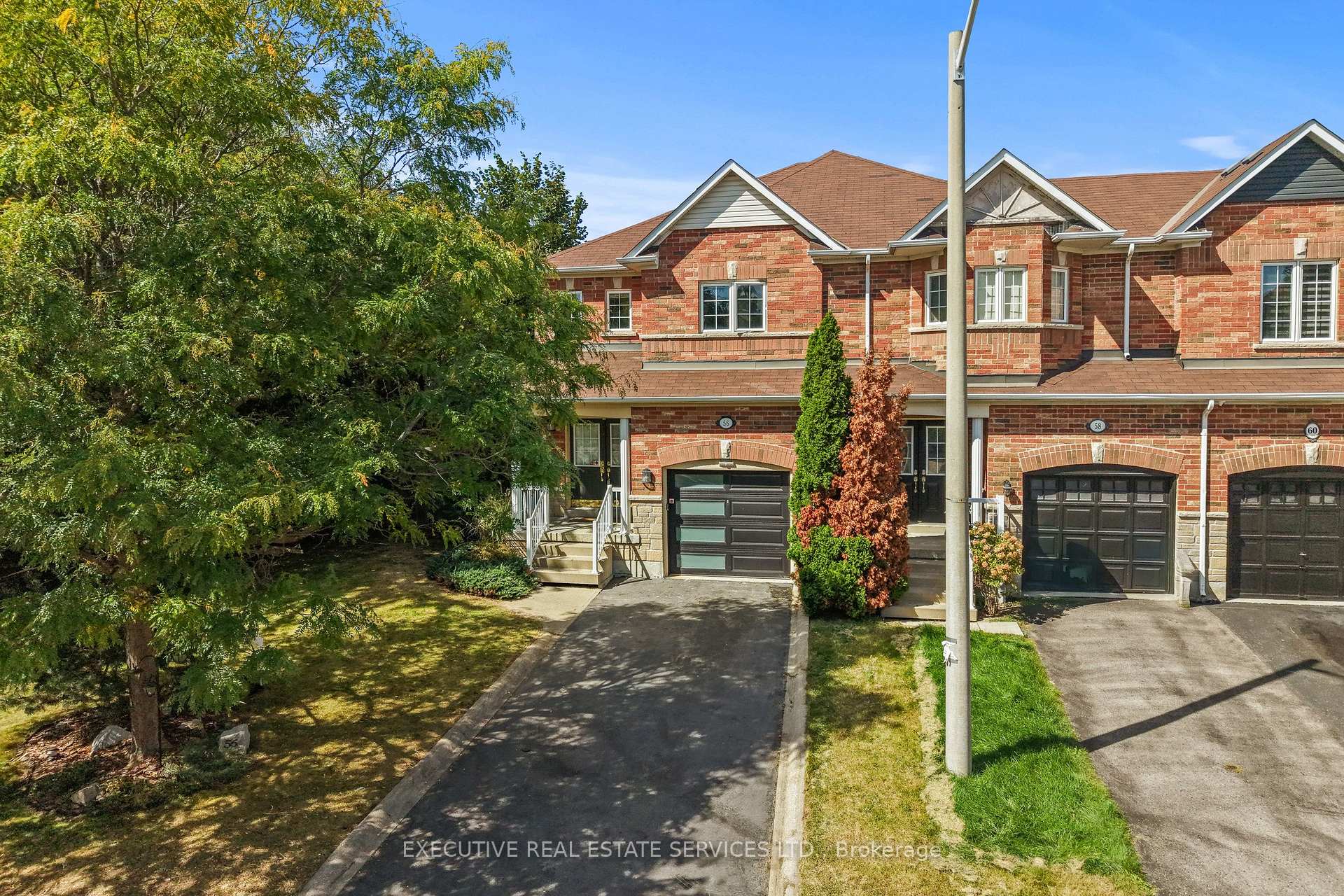 Photo 3 of 56 Samantha Crescent, Brampton, Sandringham-Wellington — HOMEH