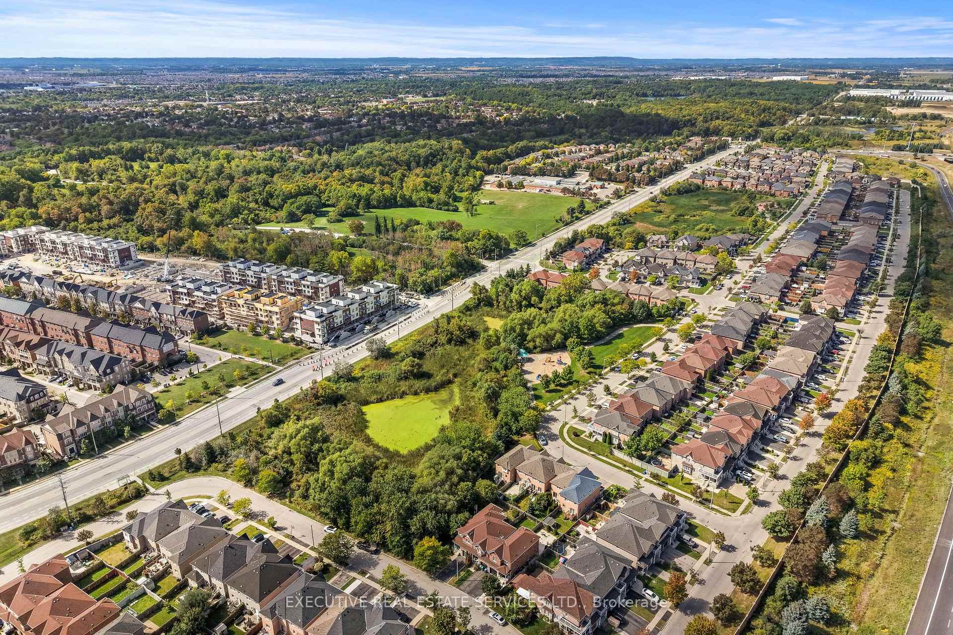 Photo 4 of 56 Samantha Crescent, Brampton, Sandringham-Wellington — HOMEH