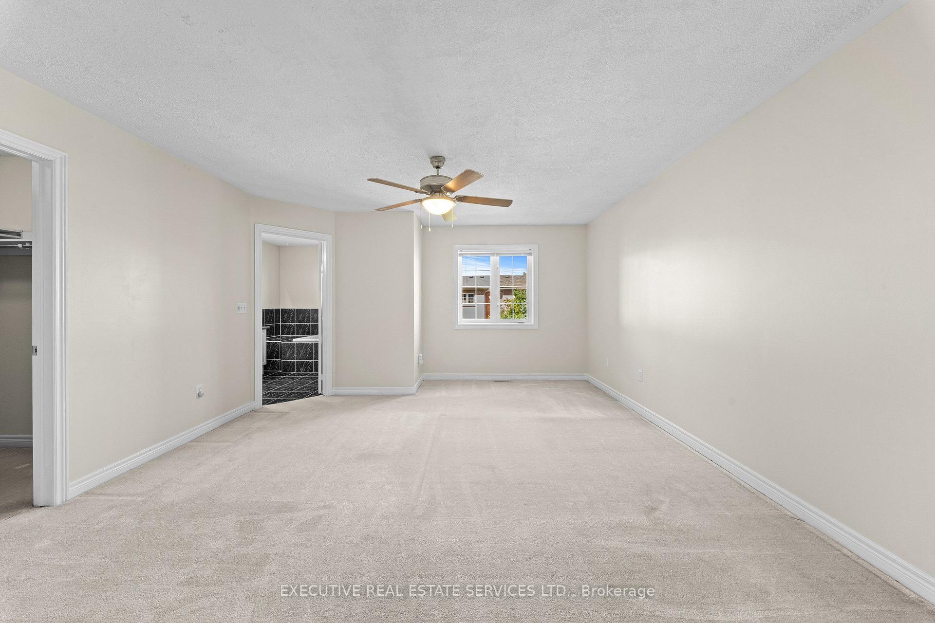 Photo 23 of 56 Samantha Crescent, Brampton, Sandringham-Wellington — HOMEH