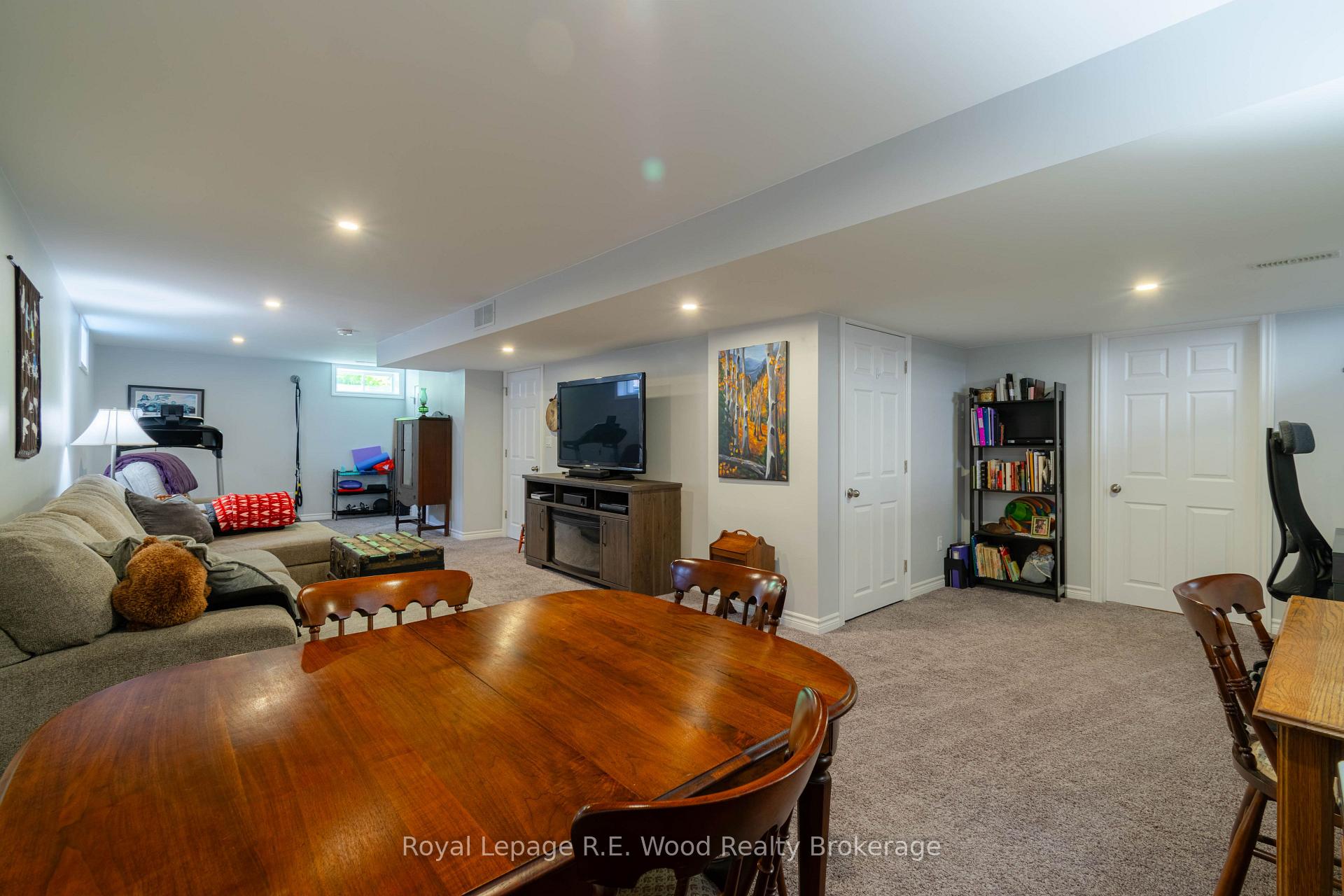 Photo 20 of 87 Irving Drive, Norwich, Norwich Town — HOMEH