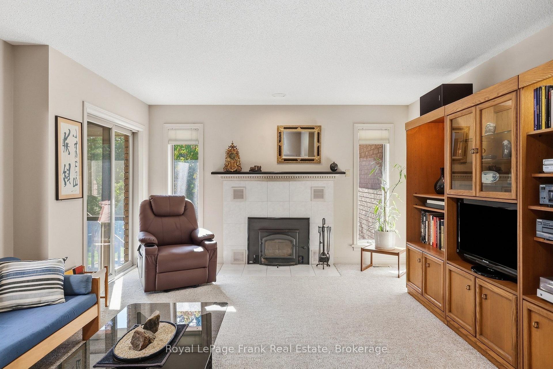 Photo 9 of 3 Ports Drive, Kawartha Lakes, Bobcaygeon — HOMEH