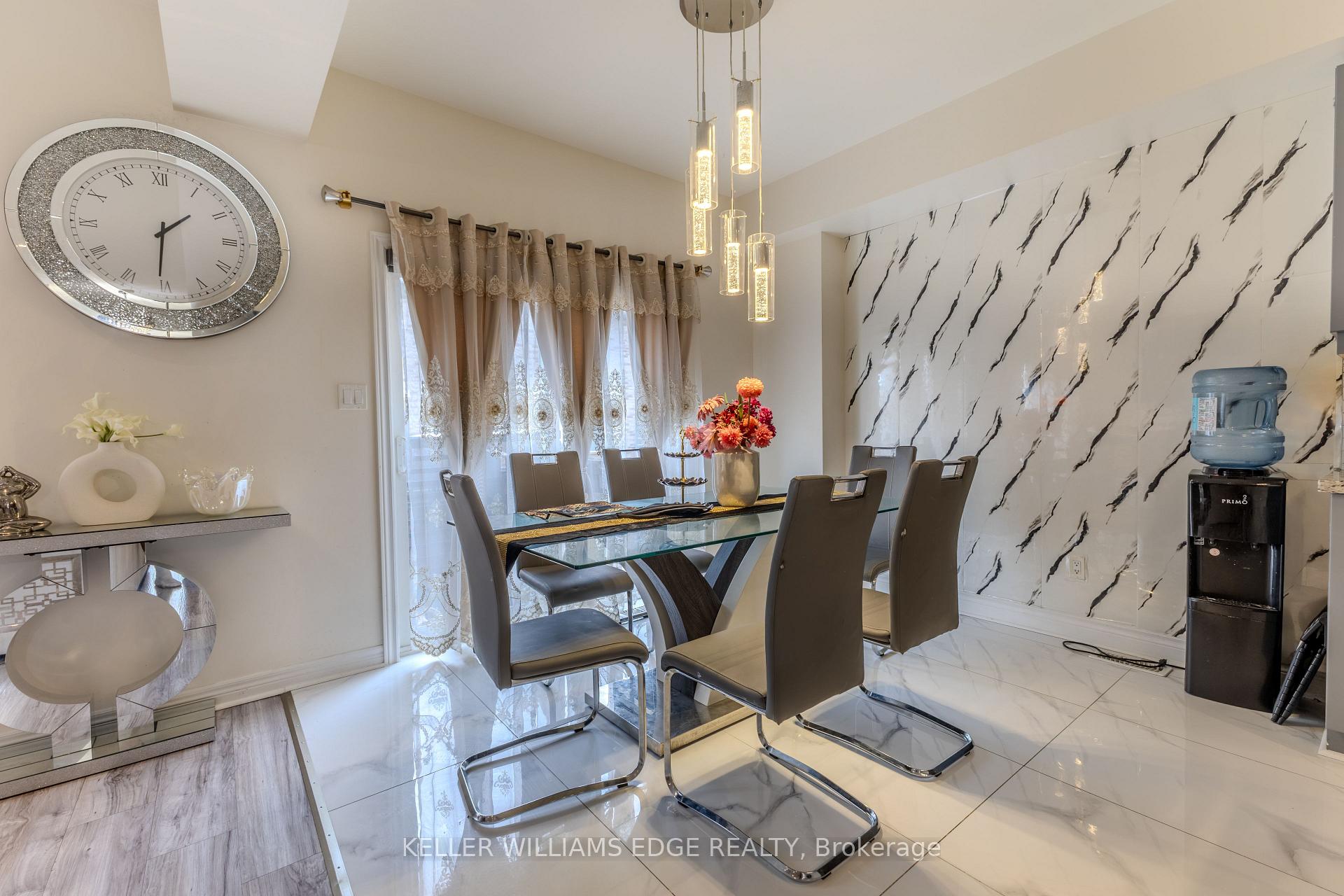 Photo 7 of Unit #25, 120 Vineberg Drive, Hamilton, Chappel — HOMEH