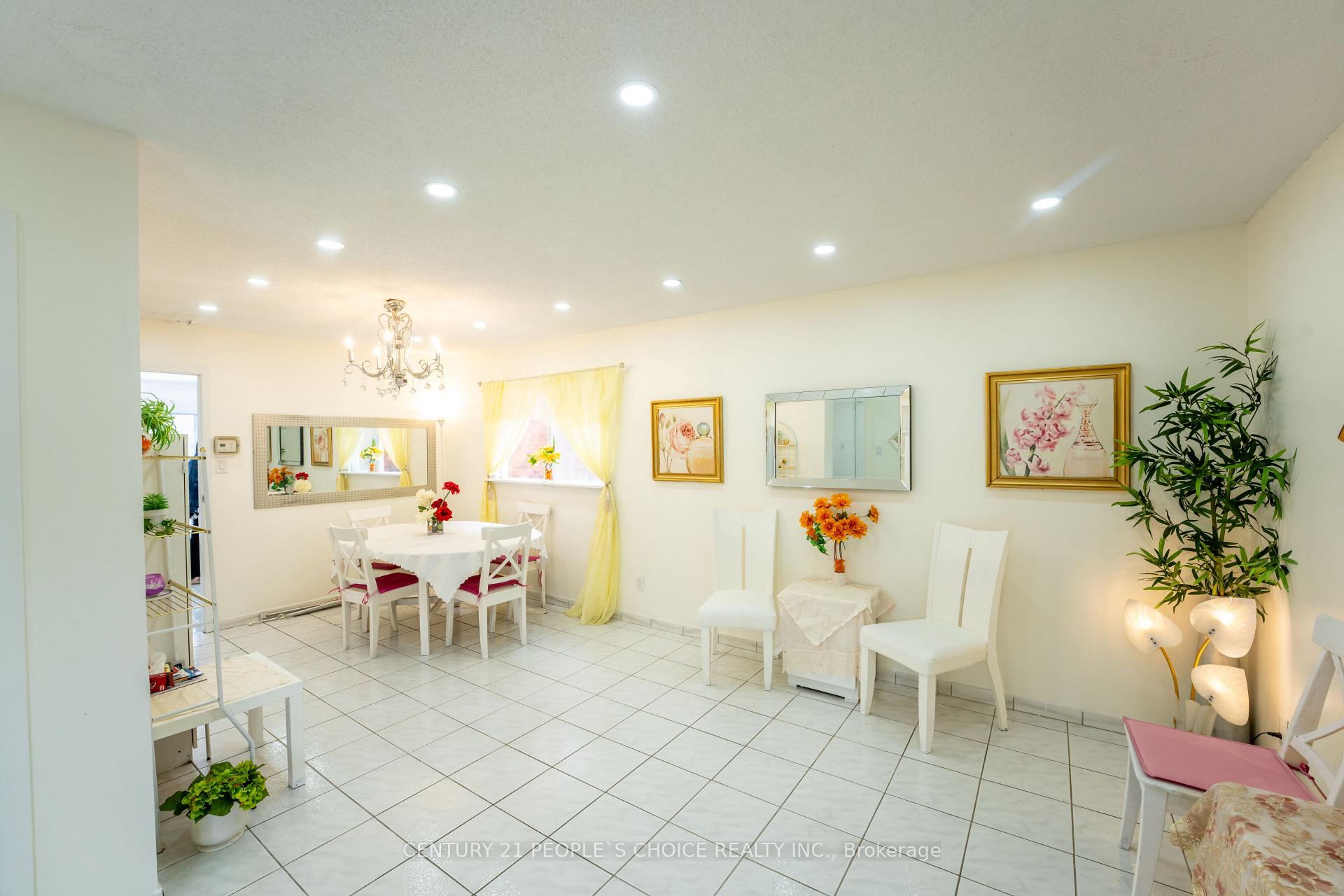 Photo 18 of 30 Daffodil Place, Brampton, Fletcher's Creek South — HOMEH