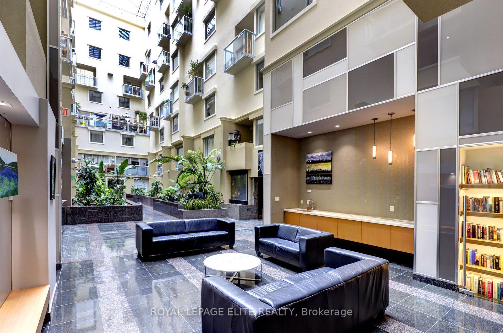 Photo 2 of Unit 405, 437 Roncesvalles Avenue, Toronto, Roncesvalles — HOMEH