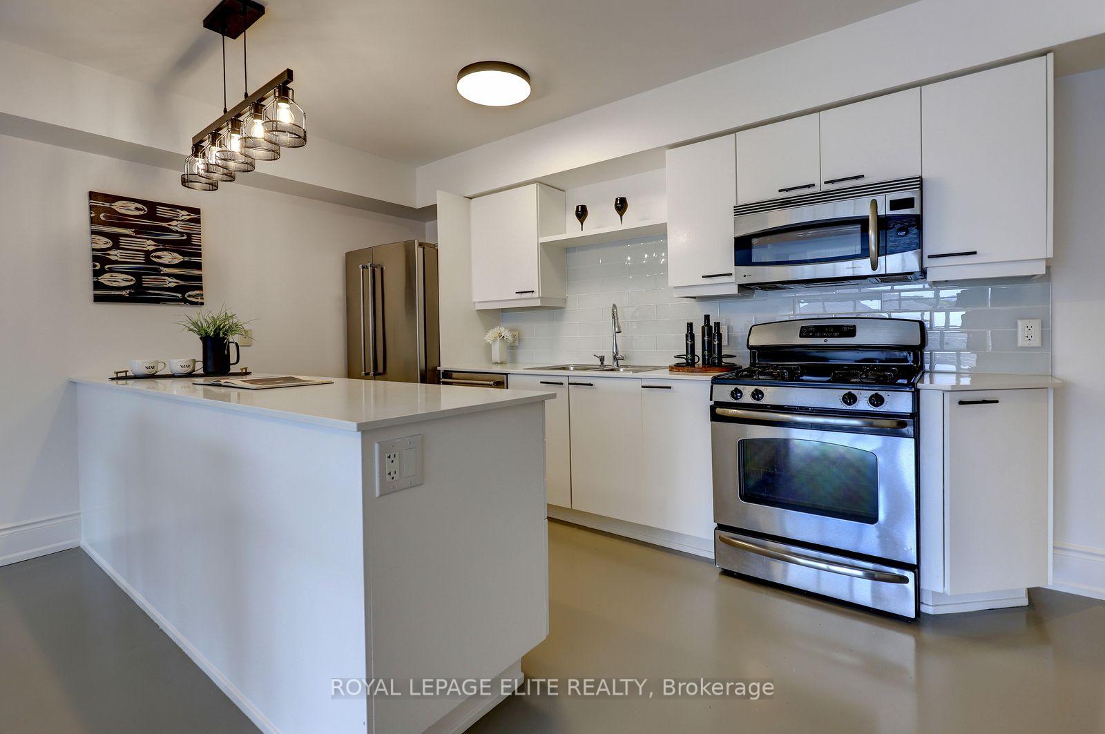 Photo 19 of Unit 405, 437 Roncesvalles Avenue, Toronto, Roncesvalles — HOMEH