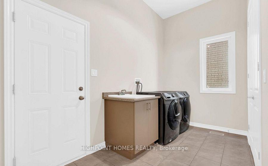 Photo 19 of 865 Riverside Drive, Ajax, Central West — HOMEH