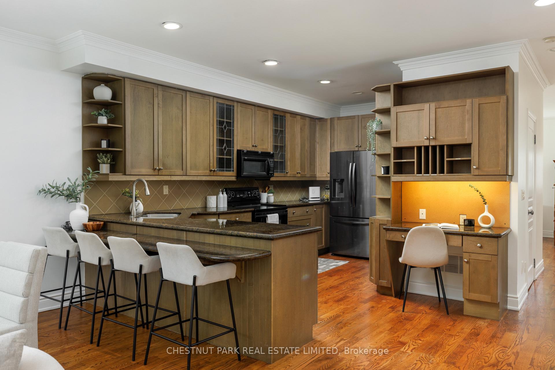 Photo 16 of 36 Camberwell Road, Toronto, Humewood-Cedarvale — HOMEH