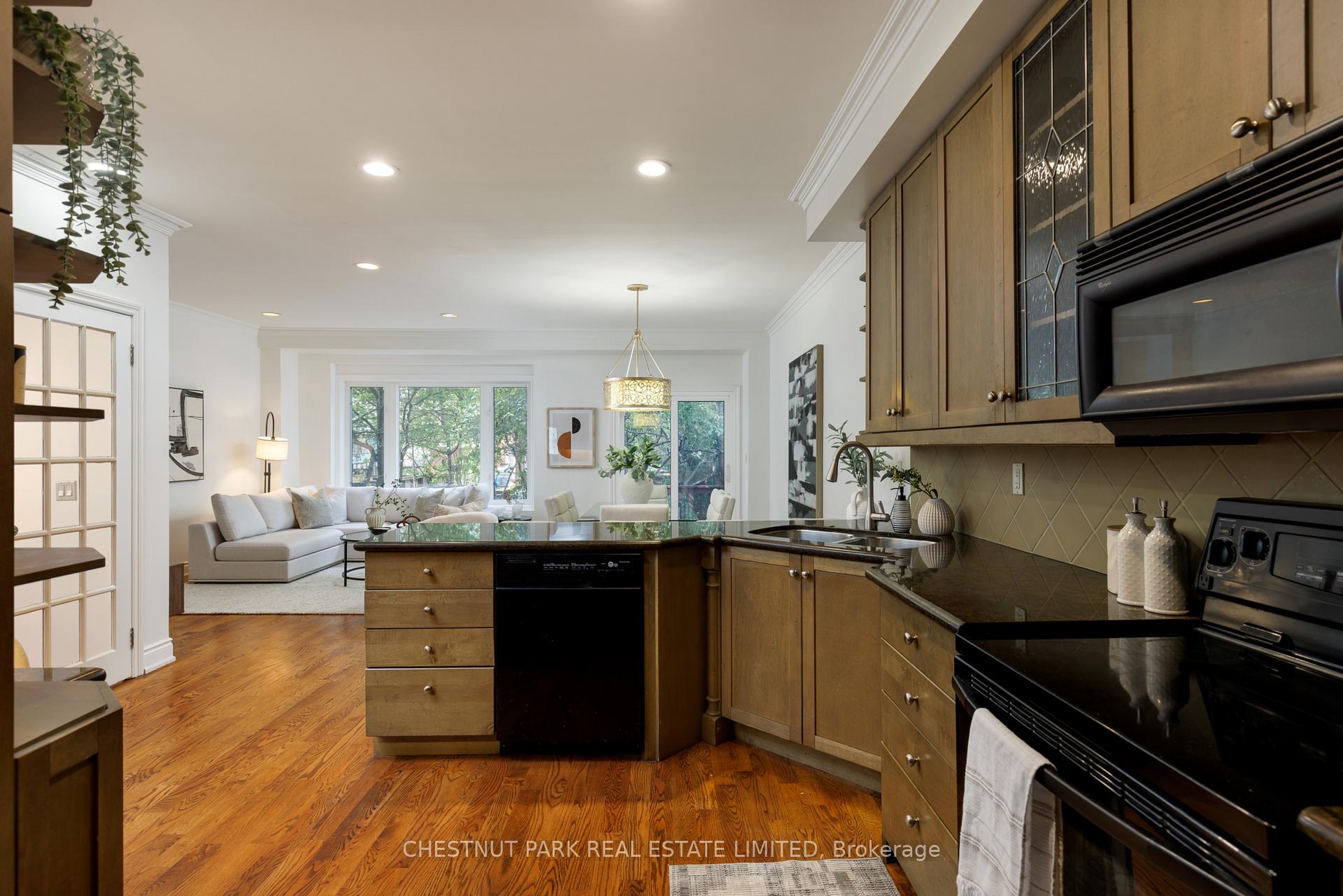 Photo 18 of 36 Camberwell Road, Toronto, Humewood-Cedarvale — HOMEH