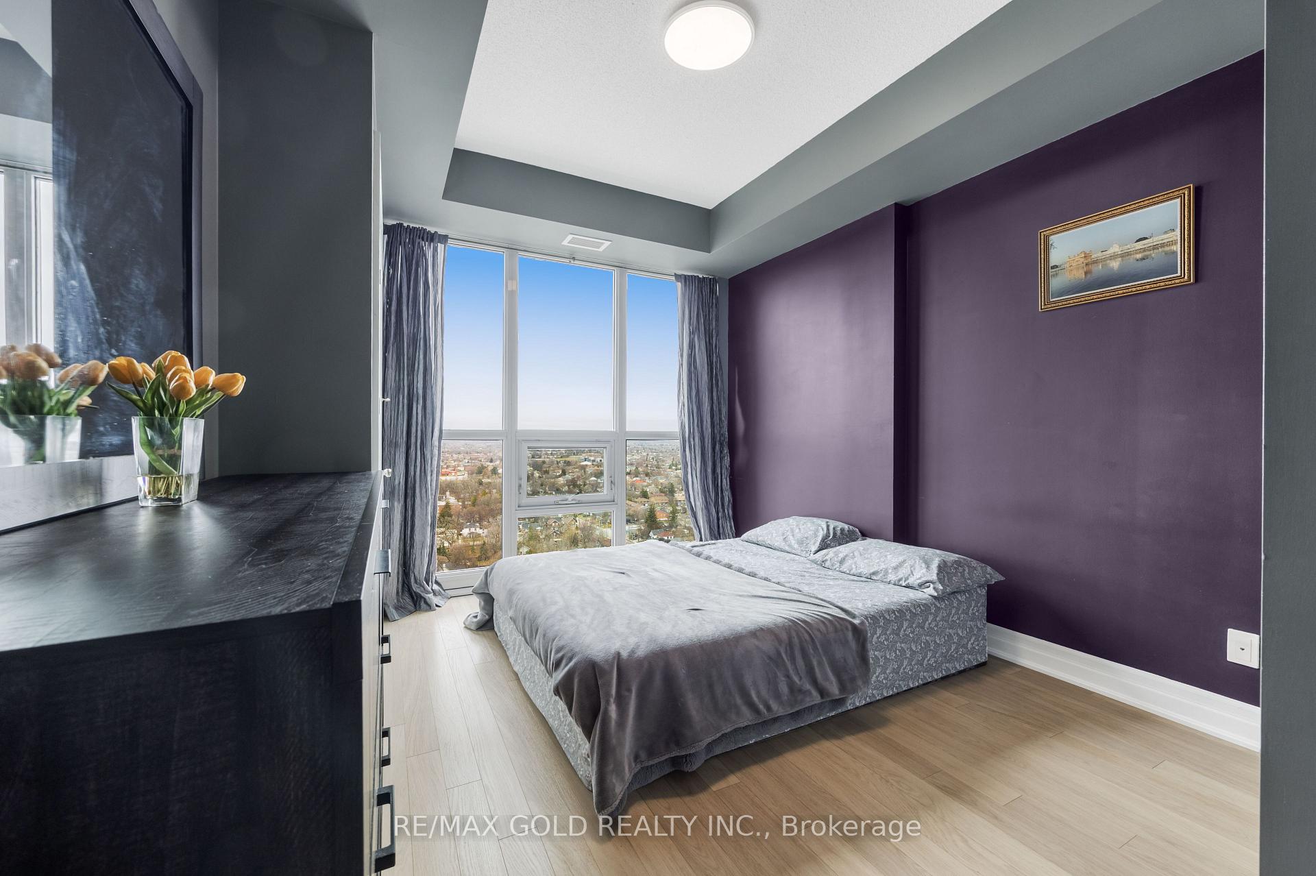 Photo 17 of Unit 2407, 100 John Street, Brampton, Downtown Brampton — HOMEH