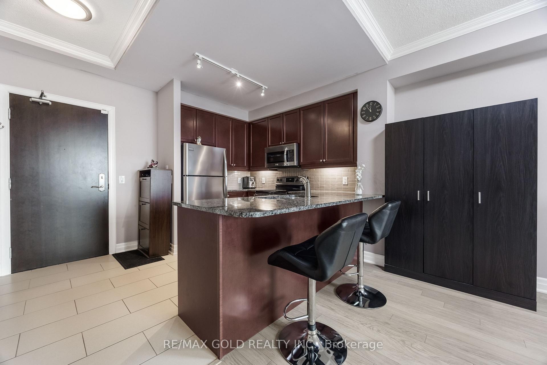 Photo 32 of Unit 2407, 100 John Street, Brampton, Downtown Brampton — HOMEH