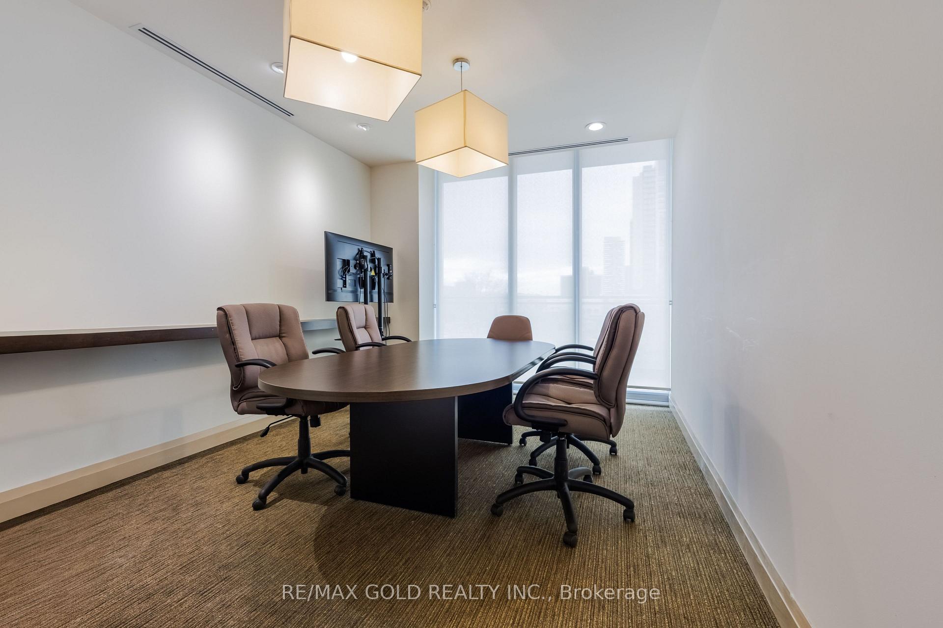 Photo 37 of Unit 2407, 100 John Street, Brampton, Downtown Brampton — HOMEH