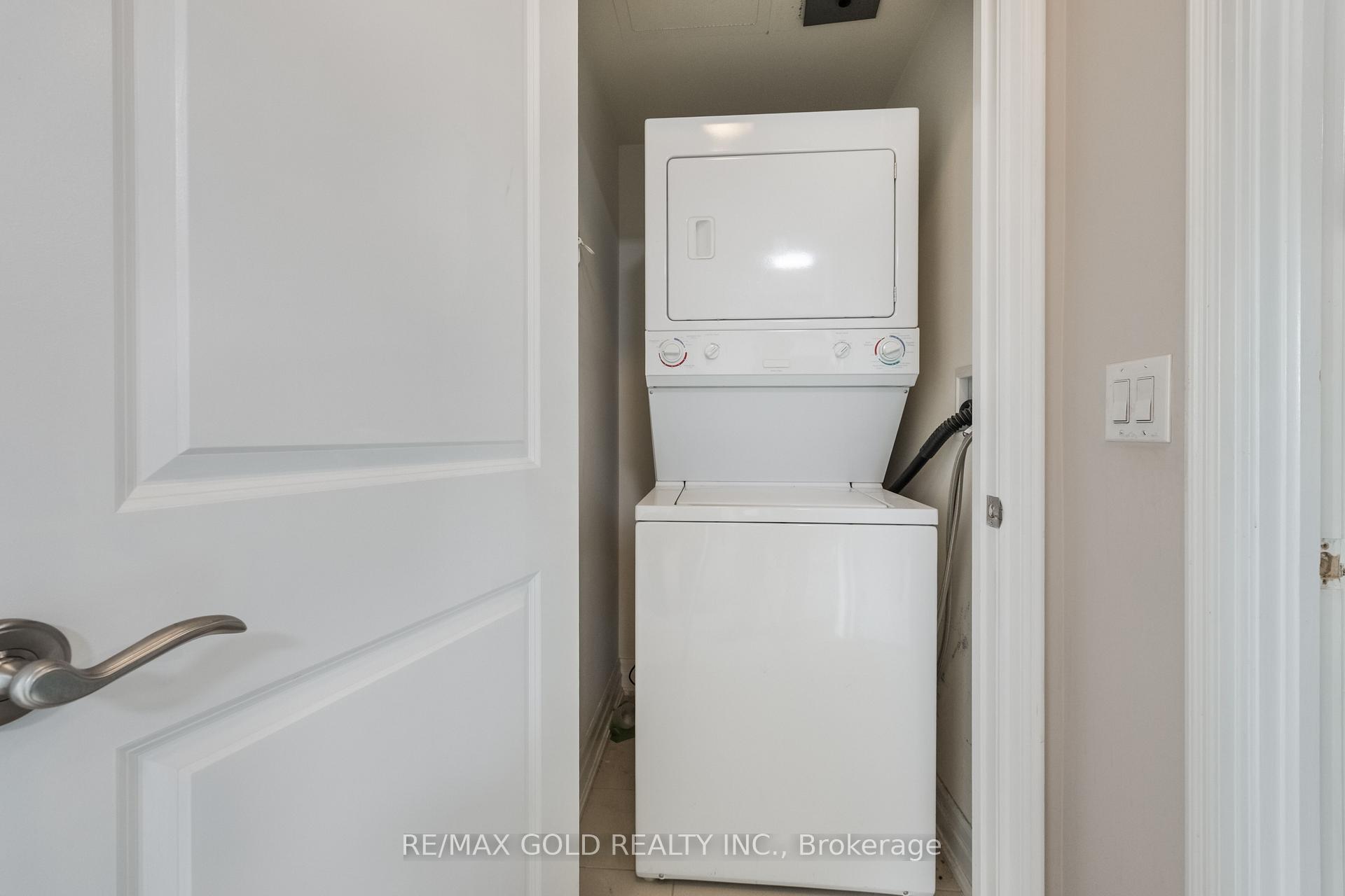 Photo 42 of Unit 2407, 100 John Street, Brampton, Downtown Brampton — HOMEH